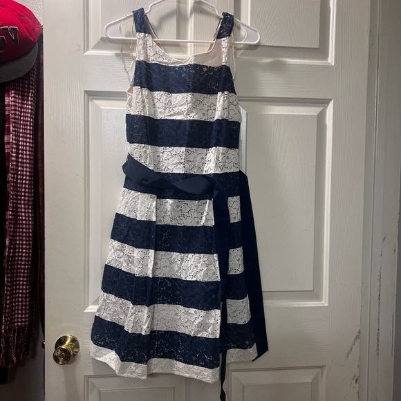 Signature by Robbie Bee dress size 10 NWT - Picture 1 of 7